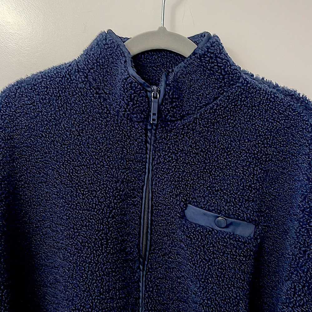 COTTON:ON BODY Bomber Style fleece Jacket/ zipper/ fleece and Polyester